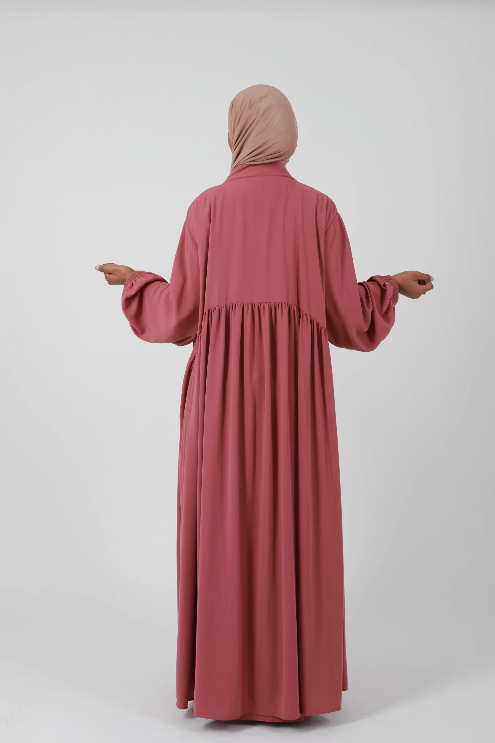 abaya ample avec sous robe pour femme musulmane moderne