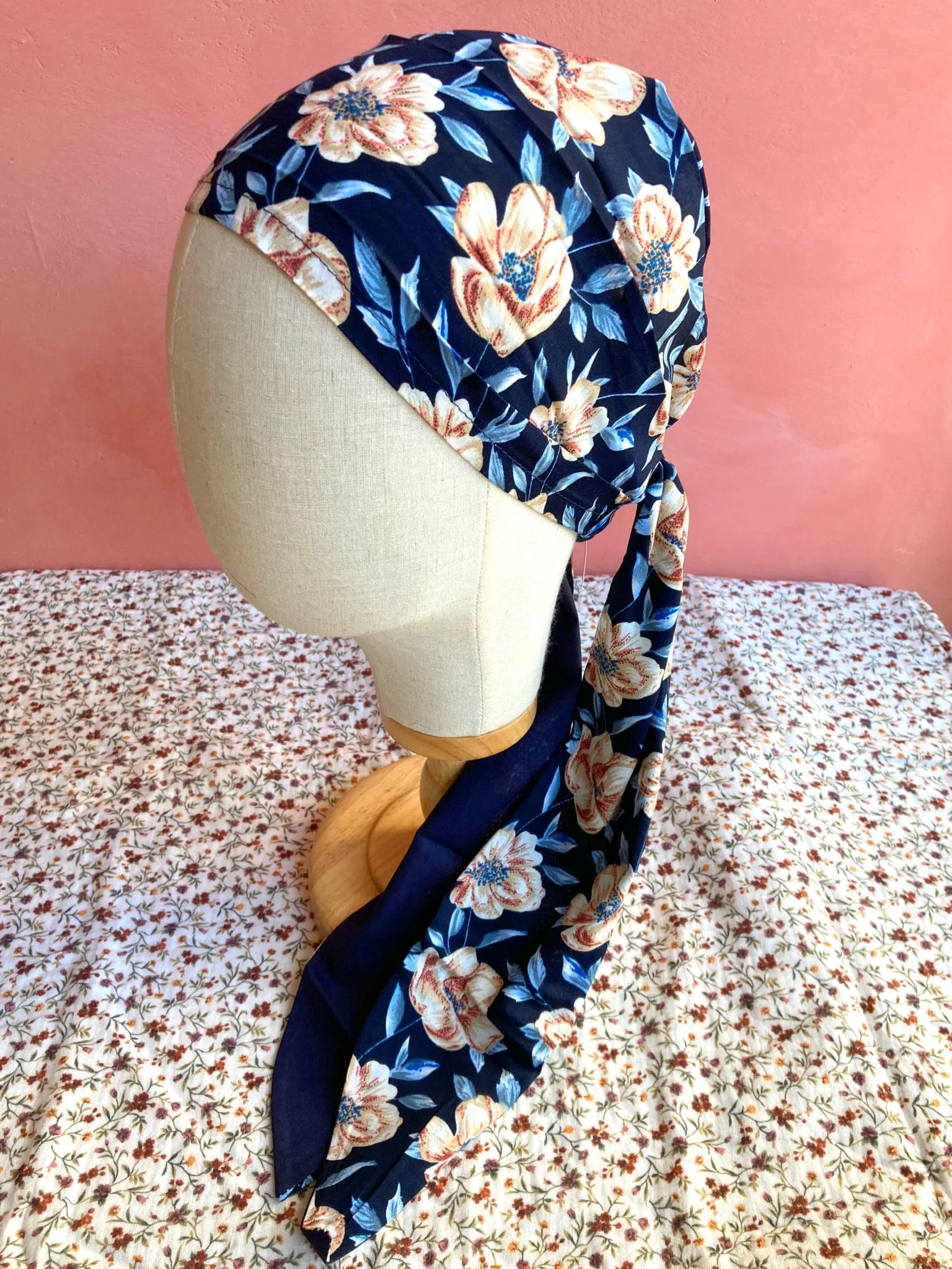 Bandeau chimiothérapie XL à fleurs marine – Pétunia