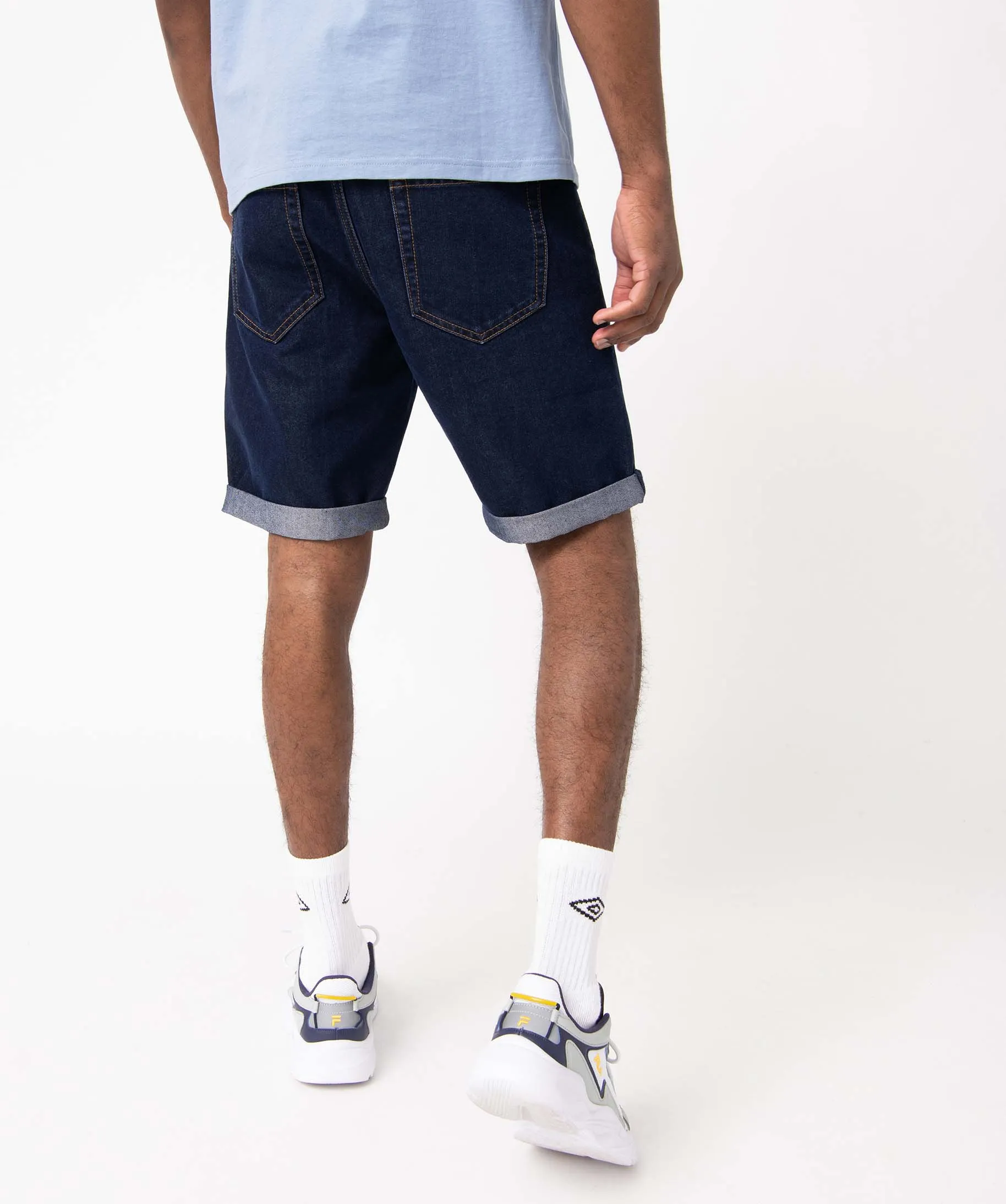 bermuda en jean homme fin et souple bleu shorts en jean