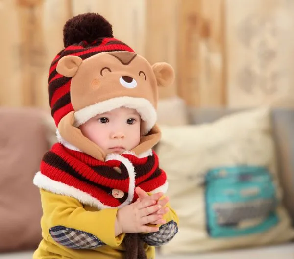 Bonnet Nounours pour enfant bébé avec pompom couleur