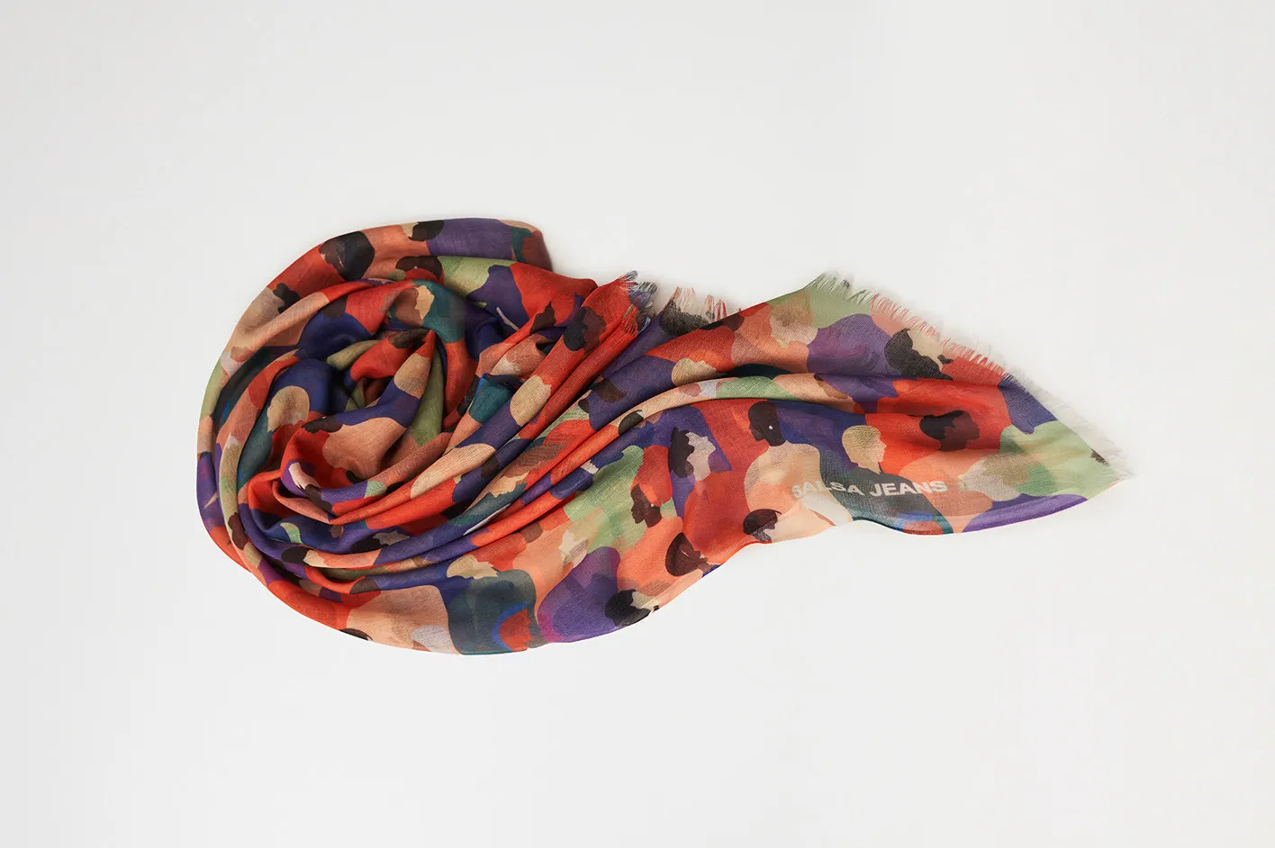 Foulard Women Never Stop Pushing