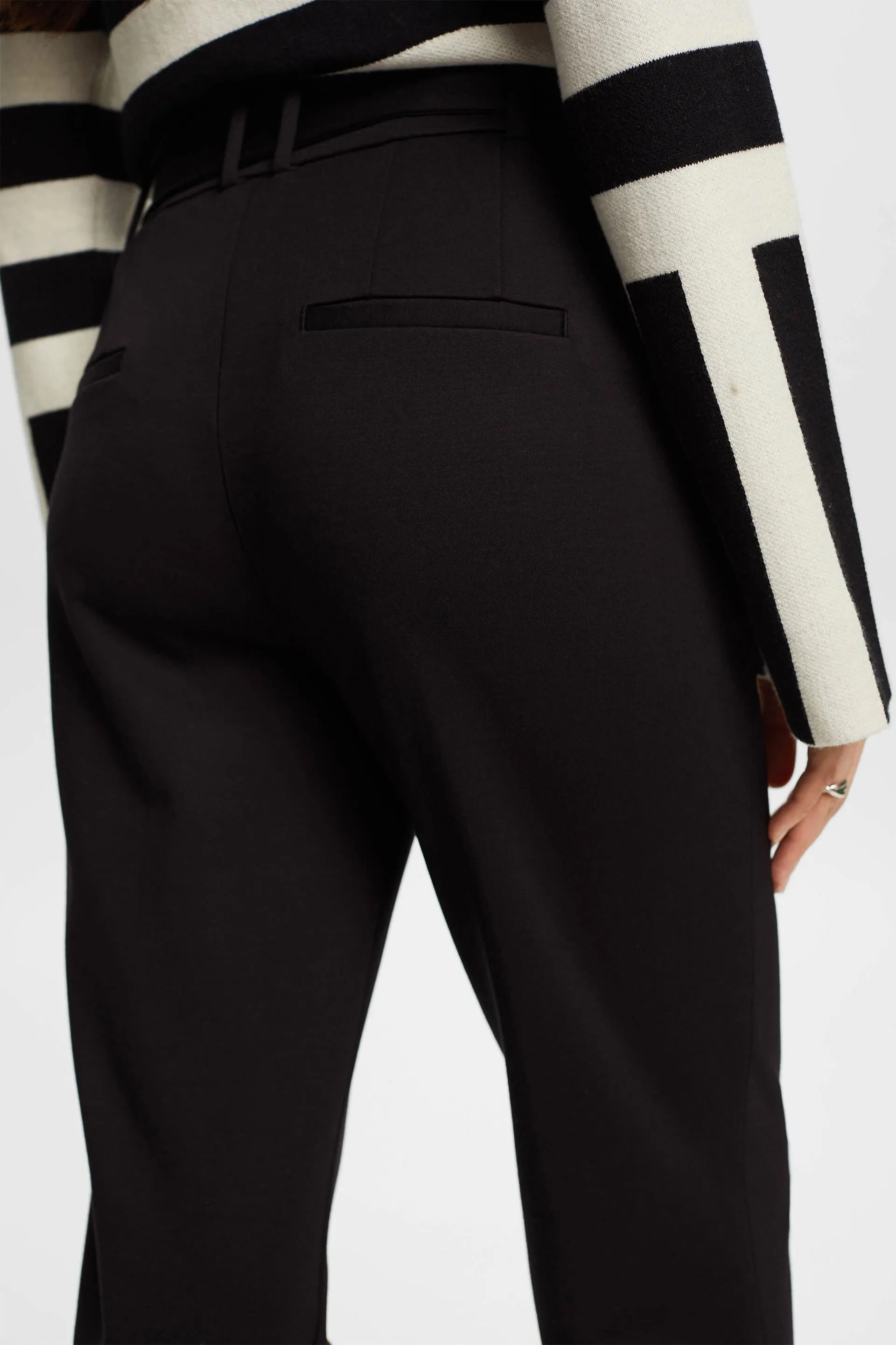 Pantalon taille haute à ceinture