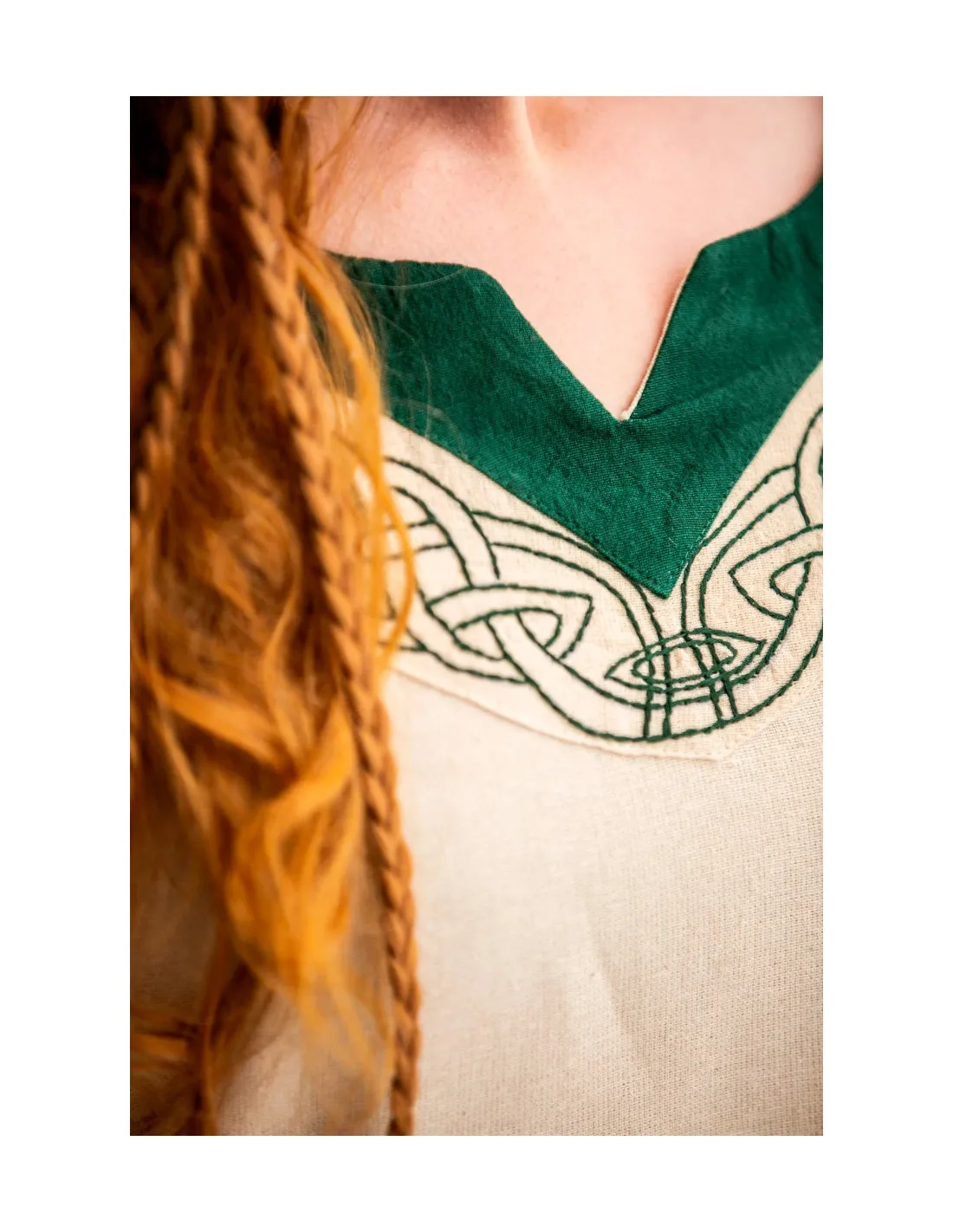 Robe viking modèle Lagertha, vert naturel ⚔️ Boutique Épées