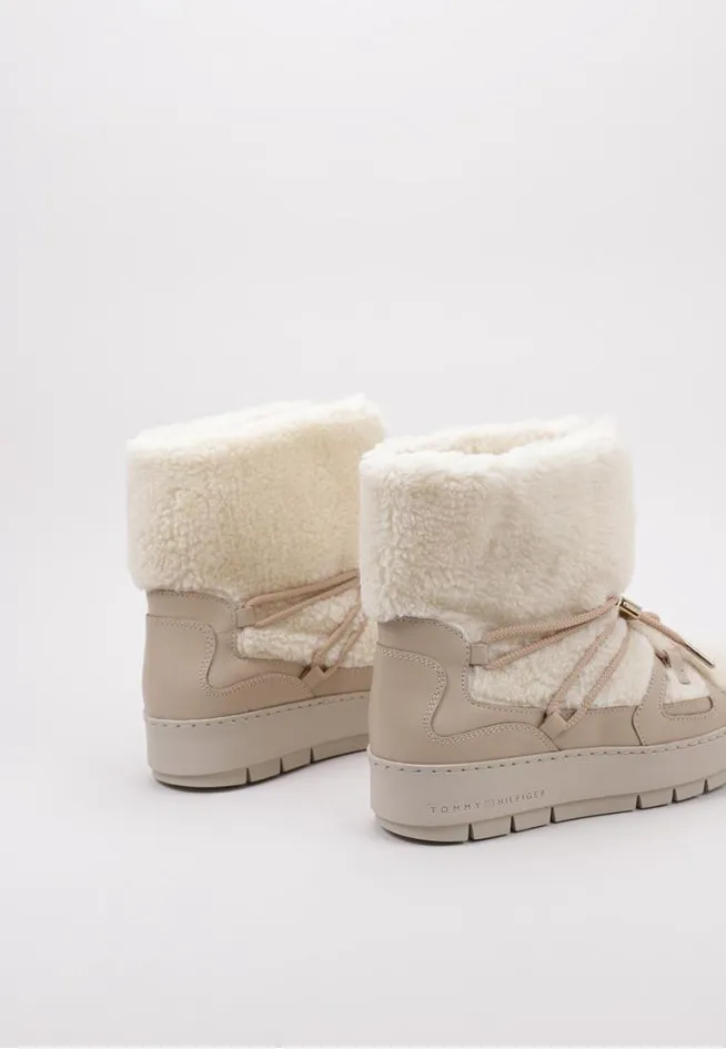 TOMMY TEDDY SNOWBOOT Tommy Hilfiger BOTTES FOURRÉES