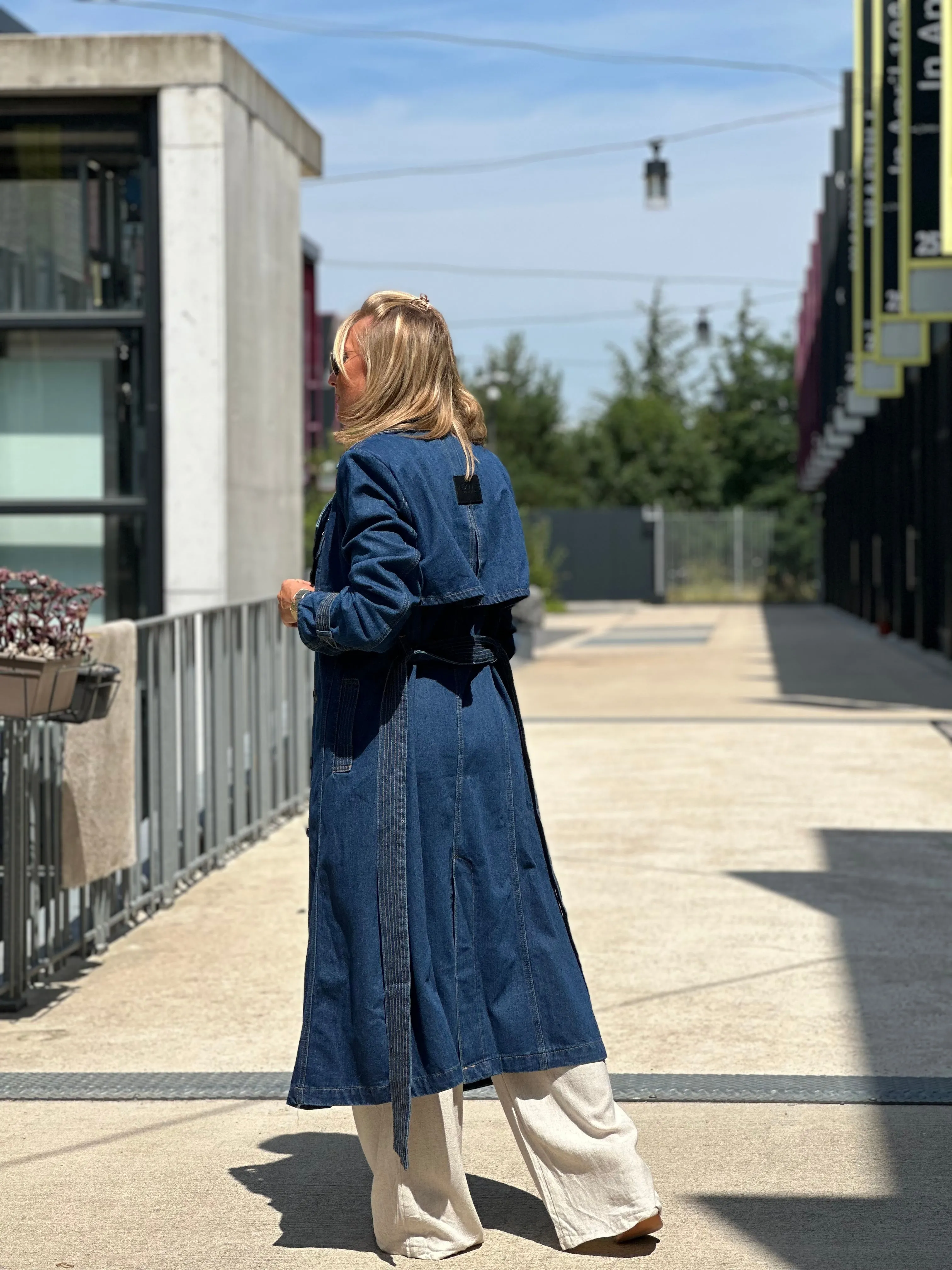 Trench coats en jean foncé