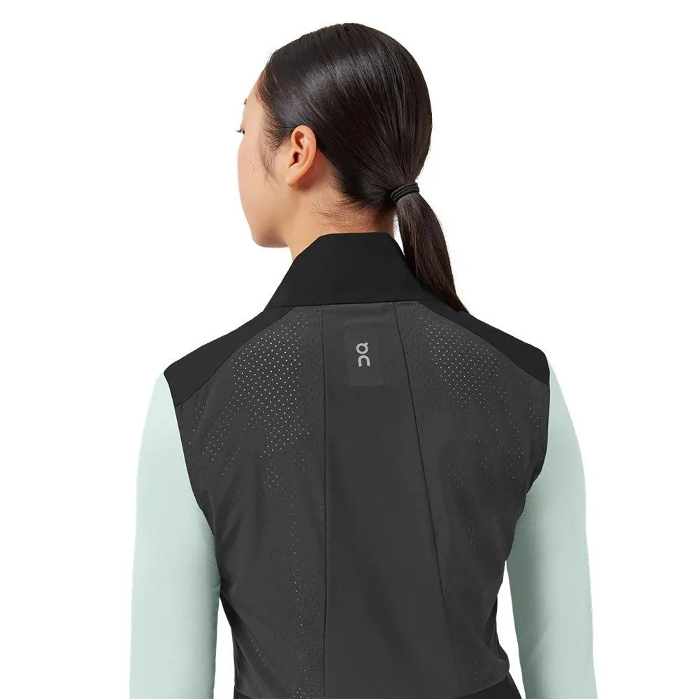 Vêtements de sport On Running Femme | Veste de running légère sans manche On Weather Vest Black pour femme | 210.00242